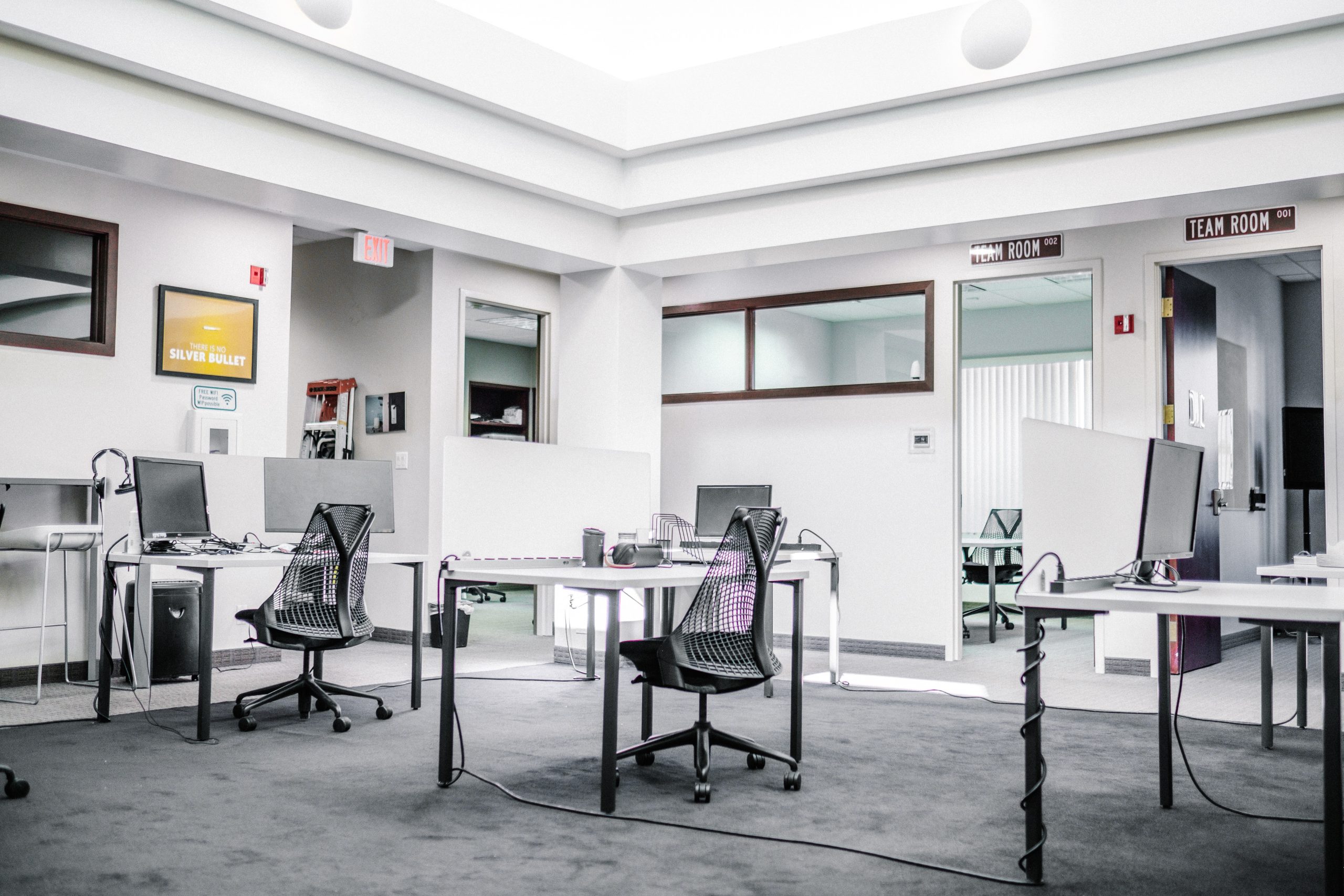 Why desk cleaning is important